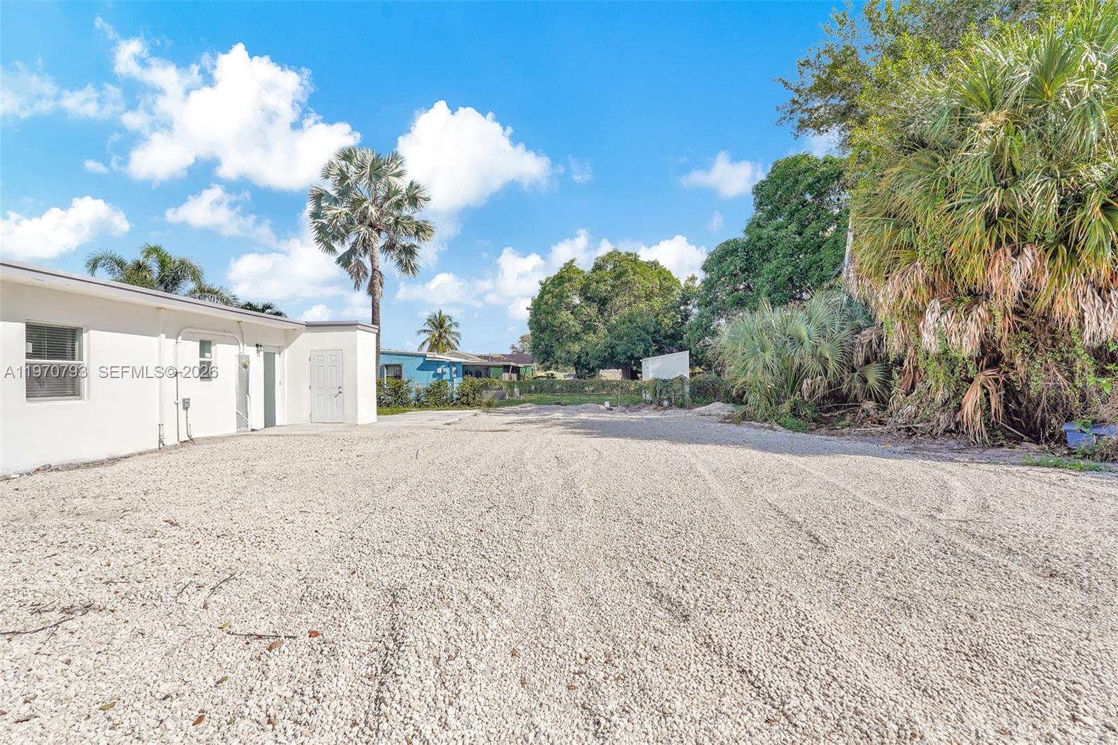 BUNCHE PARK - Residential