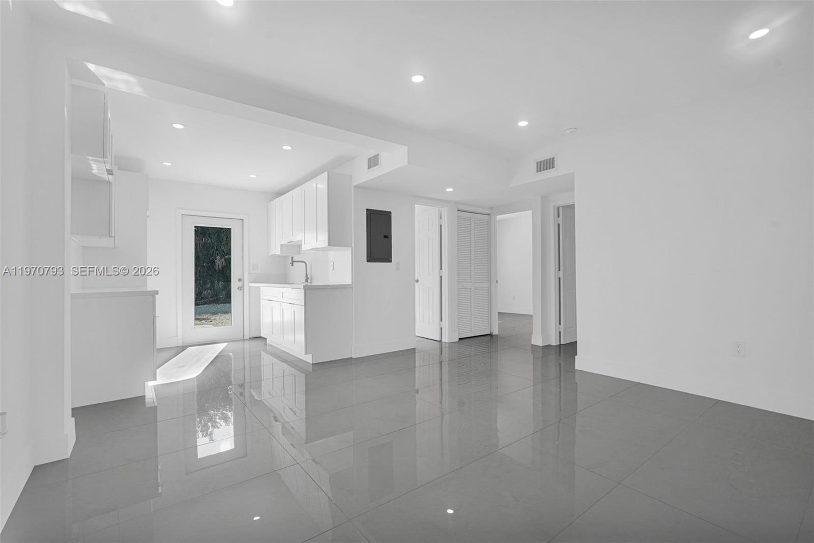 BUNCHE PARK - Residential