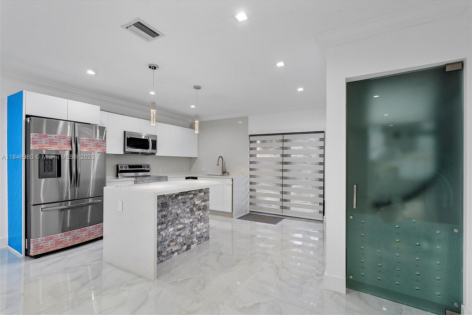 LOGAN CREST REV PL - Residential