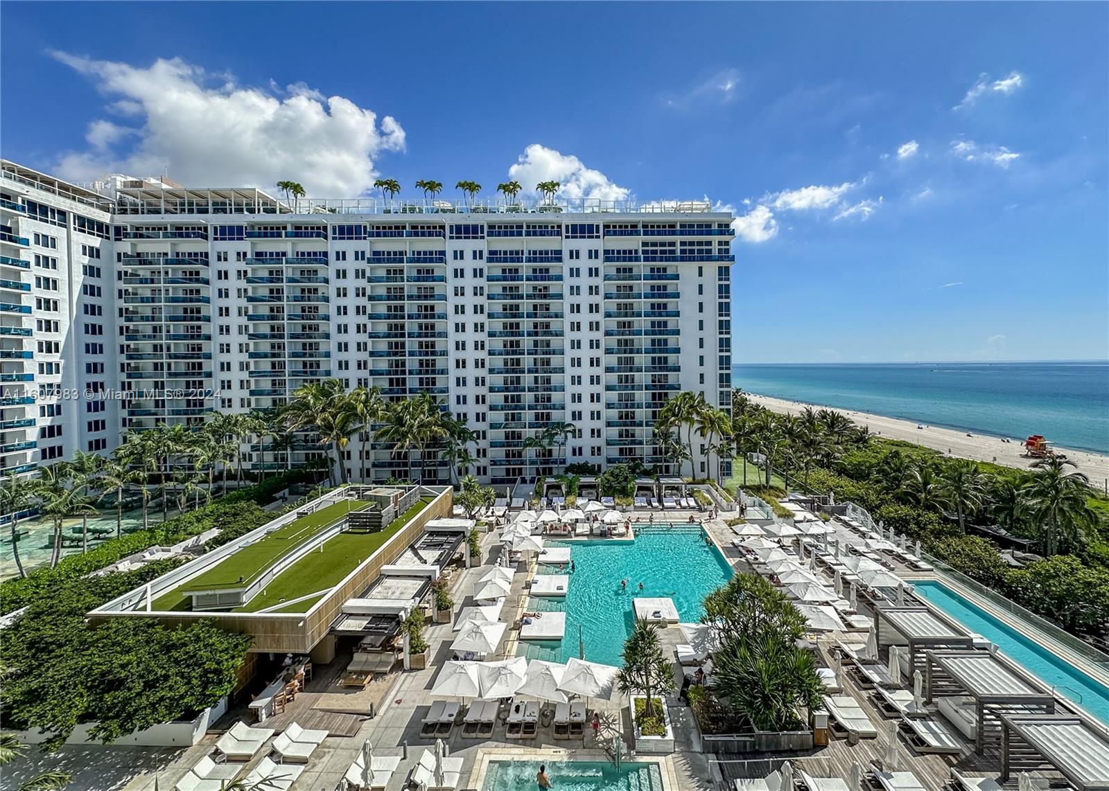 RONEY PALACE CONDO - Residential