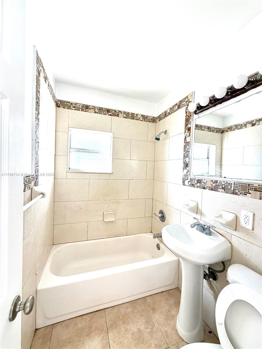 RICHMOND HEIGHTS - Residential