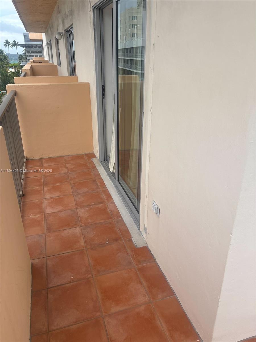 COLLINS VISTA CONDO - Residential Lease