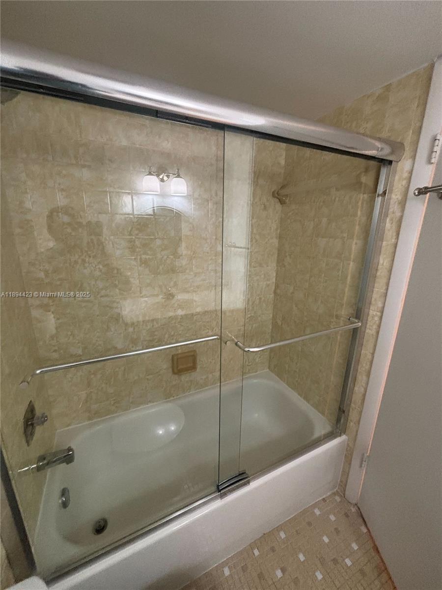 COLLINS VISTA CONDO - Residential Lease