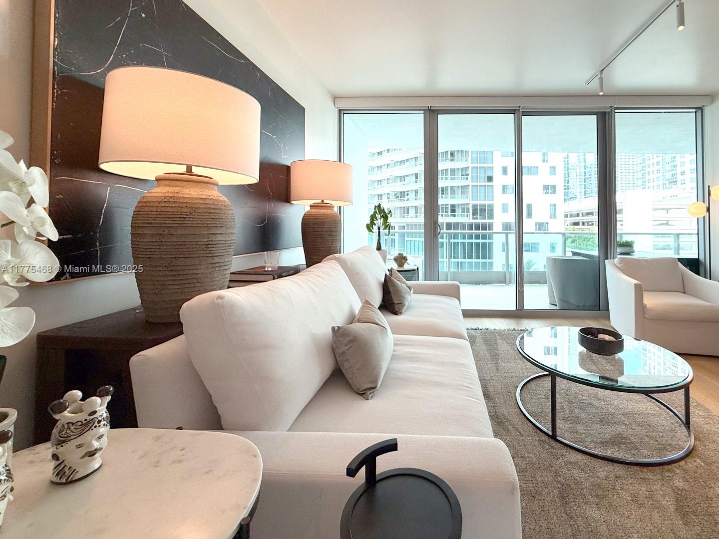 Property for Sale at 1331 Brickell Bay Dr 506, Miami, Broward County, Florida - Bedrooms: 1 
Bathrooms: 1  - $699,000