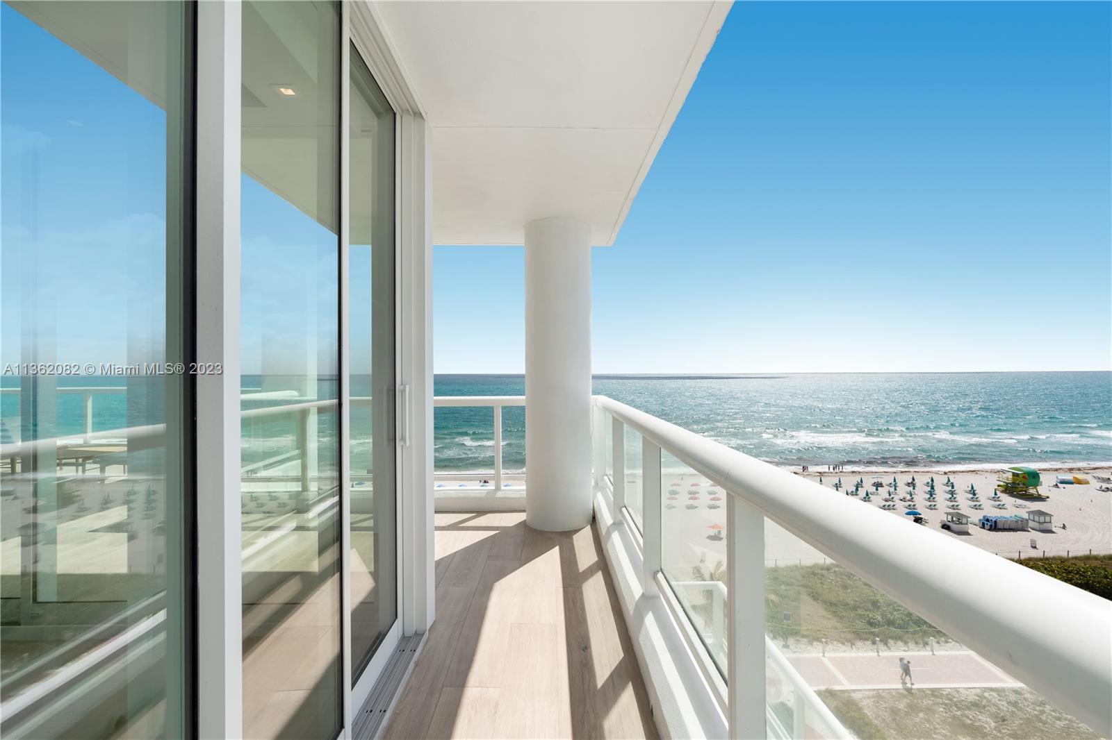 LA TOUR CONDO - Residential