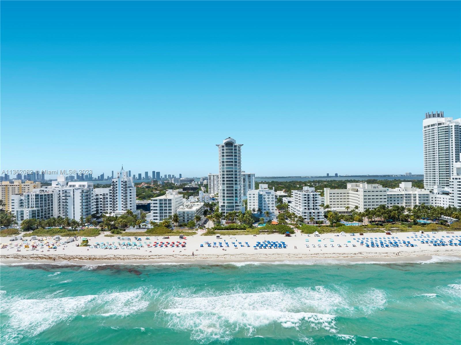 LA TOUR CONDO - Residential