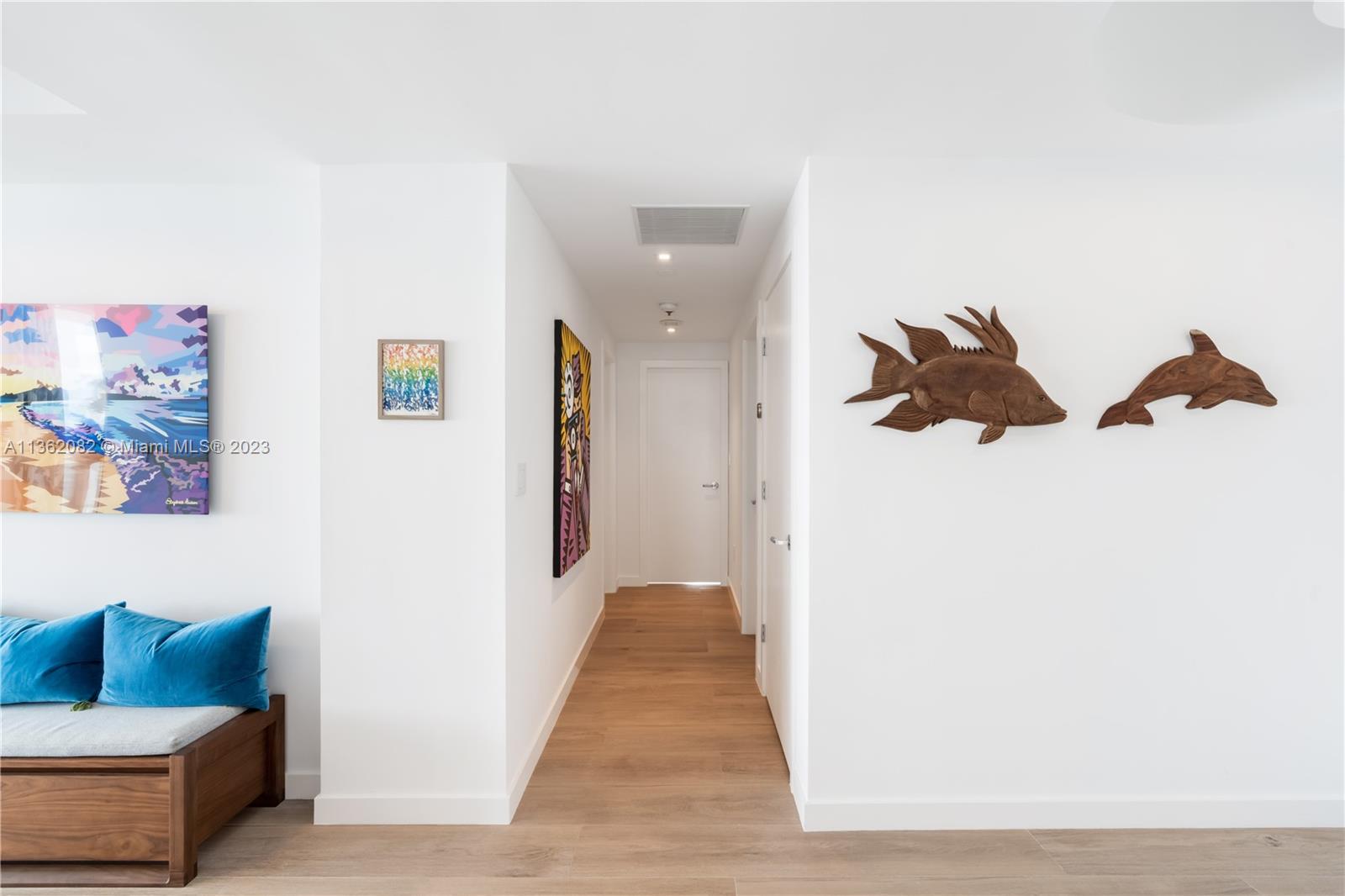 LA TOUR CONDO - Residential