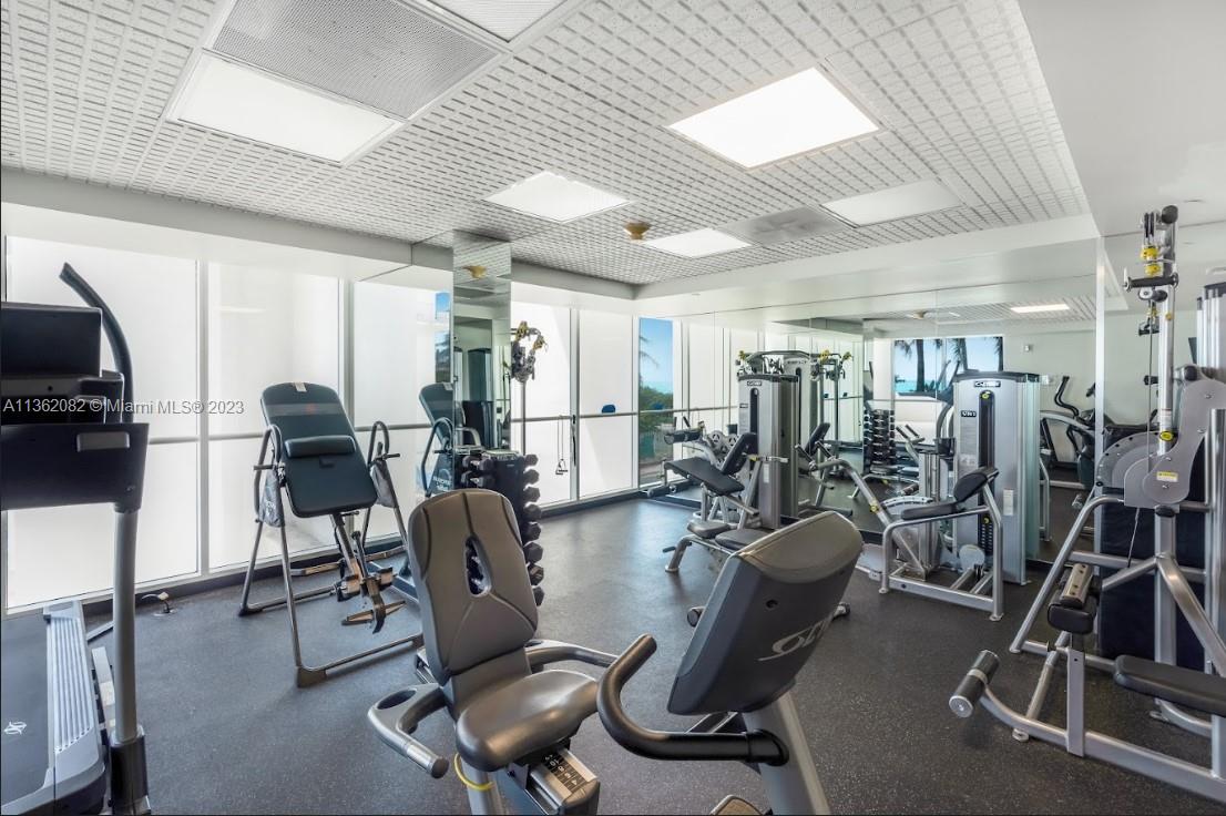 LA TOUR CONDO - Residential