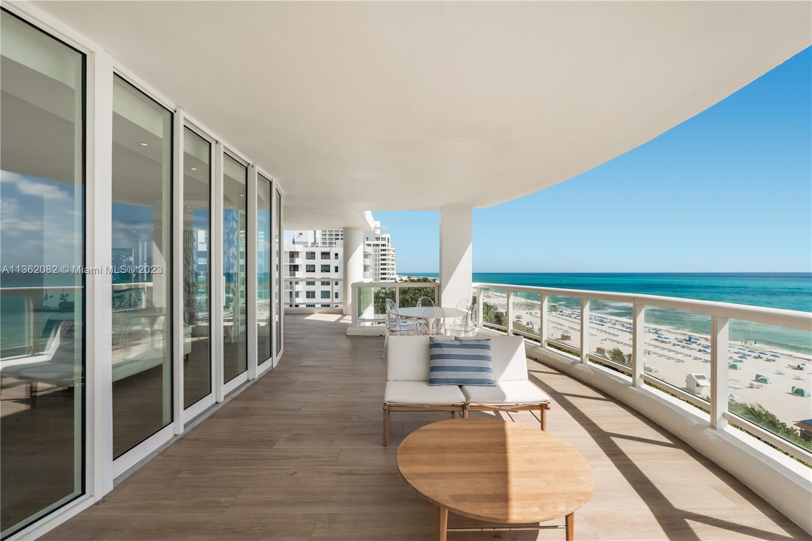 LA TOUR CONDO - Residential