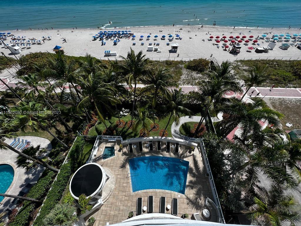 LA TOUR CONDO - Residential