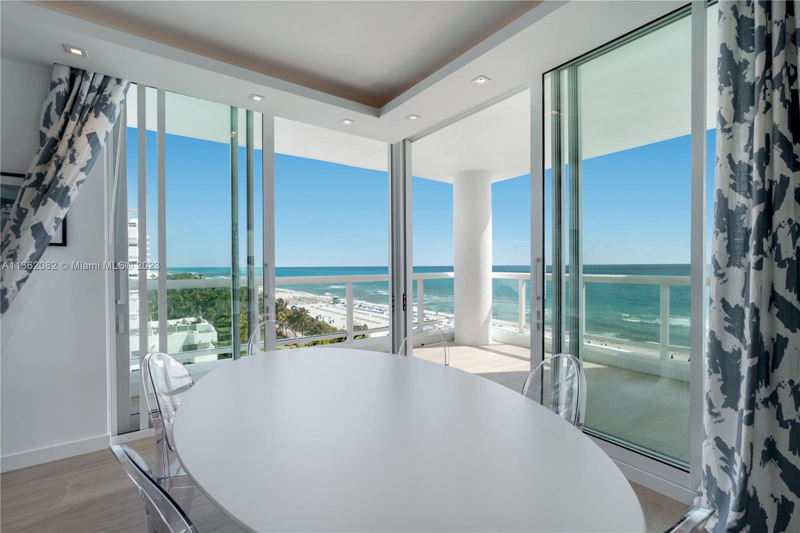 LA TOUR CONDO - Residential