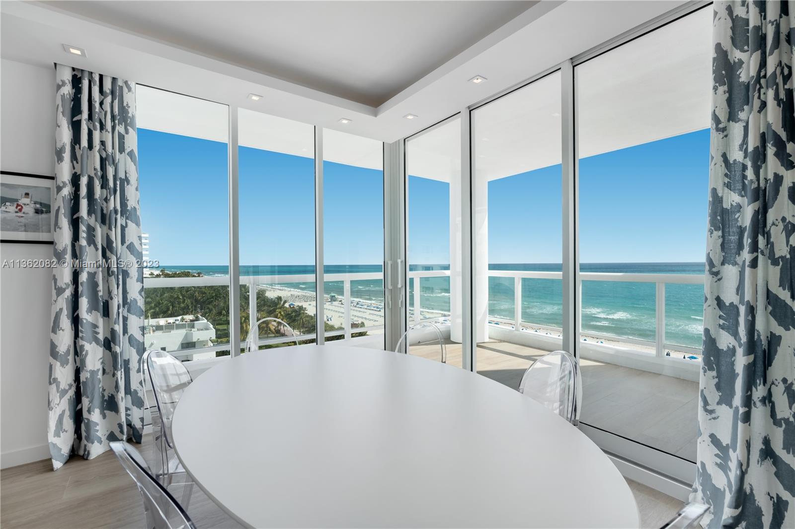 LA TOUR CONDO - Residential