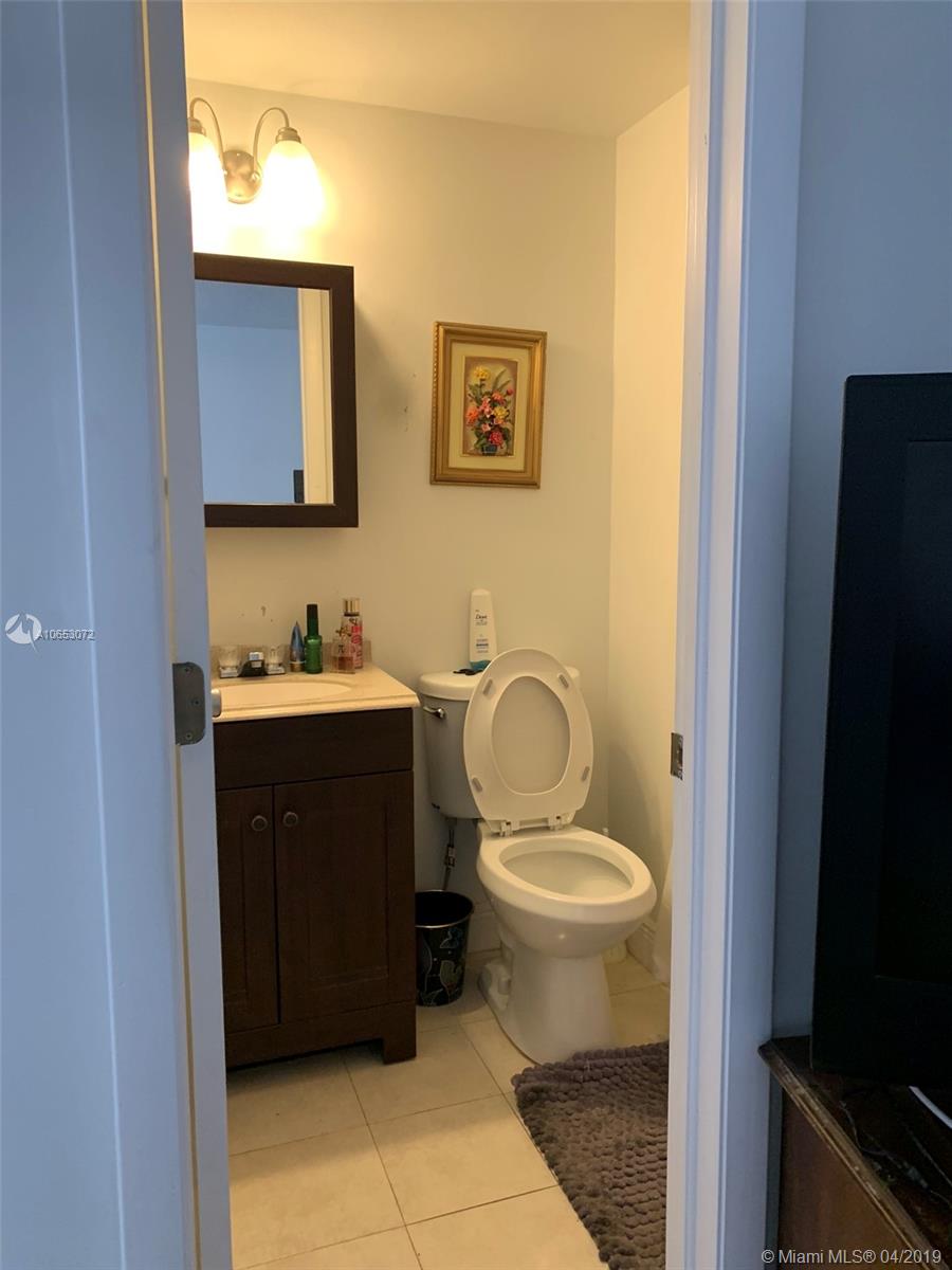 INTERNATIONAL GARDENS SEC - Residential