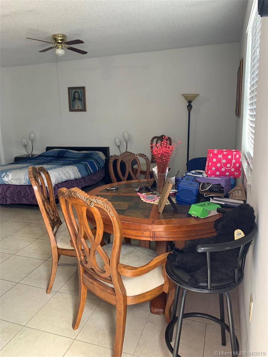 INTERNATIONAL GARDENS SEC - Residential