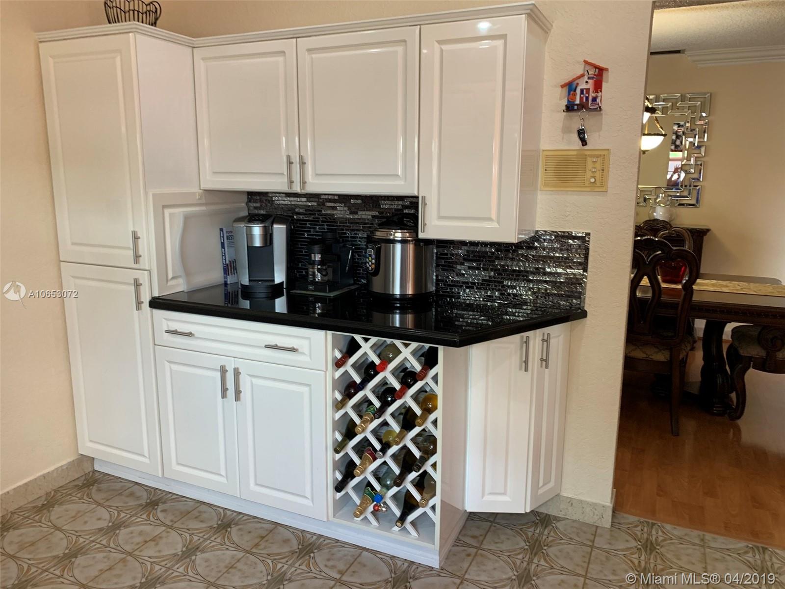 INTERNATIONAL GARDENS SEC - Residential