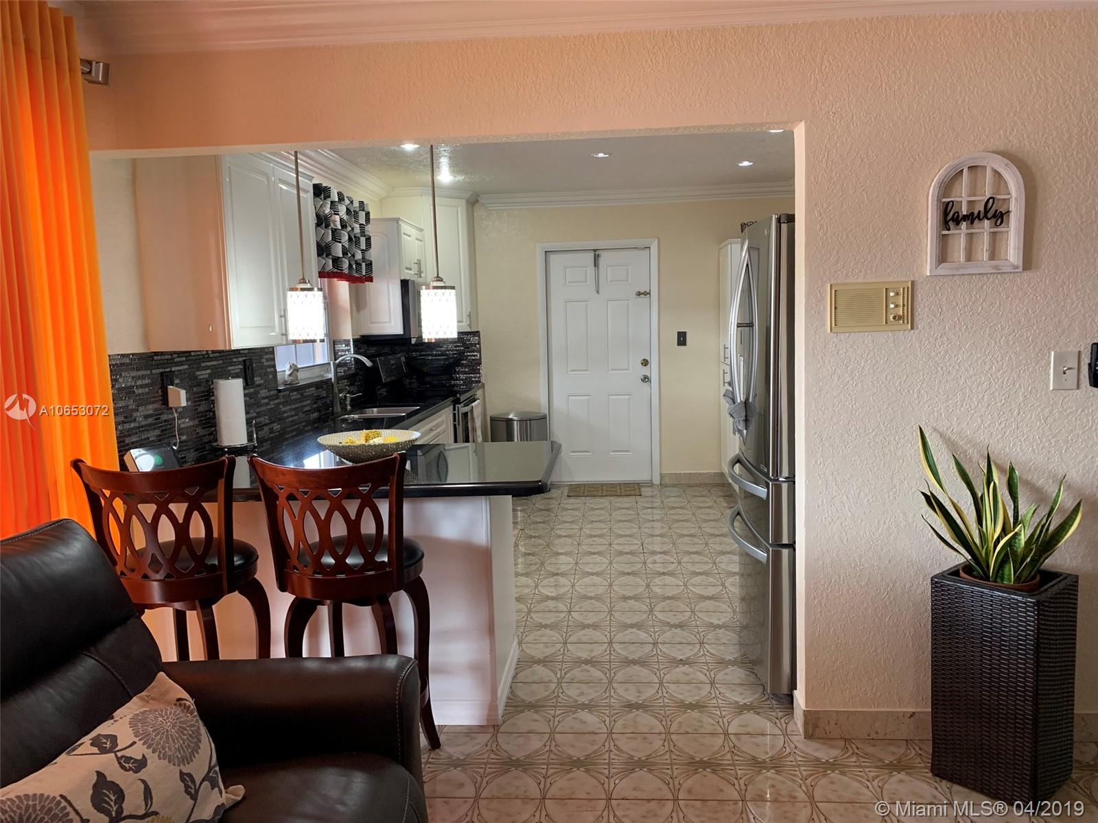 INTERNATIONAL GARDENS SEC - Residential