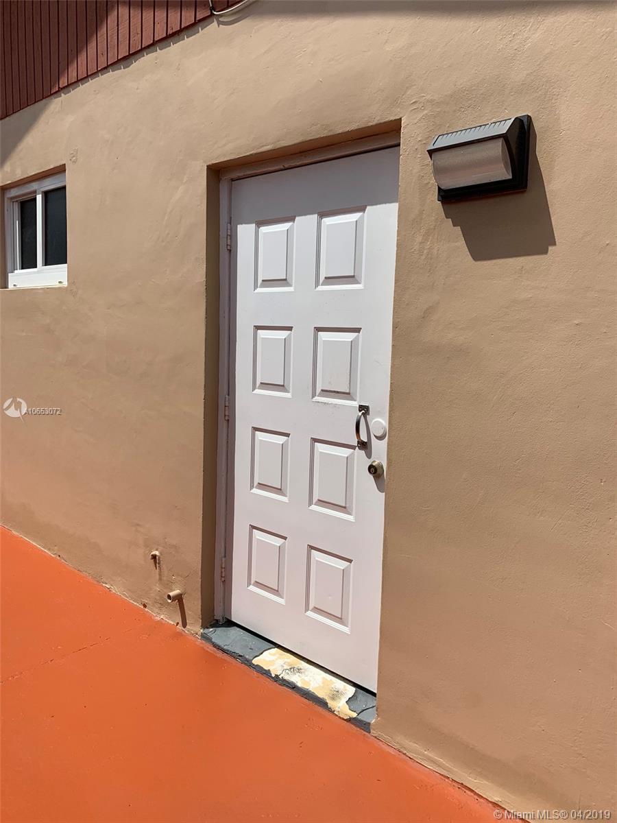 INTERNATIONAL GARDENS SEC - Residential