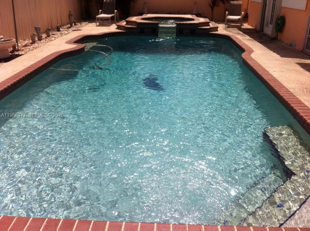 ESSEX VILLAGE - Residential