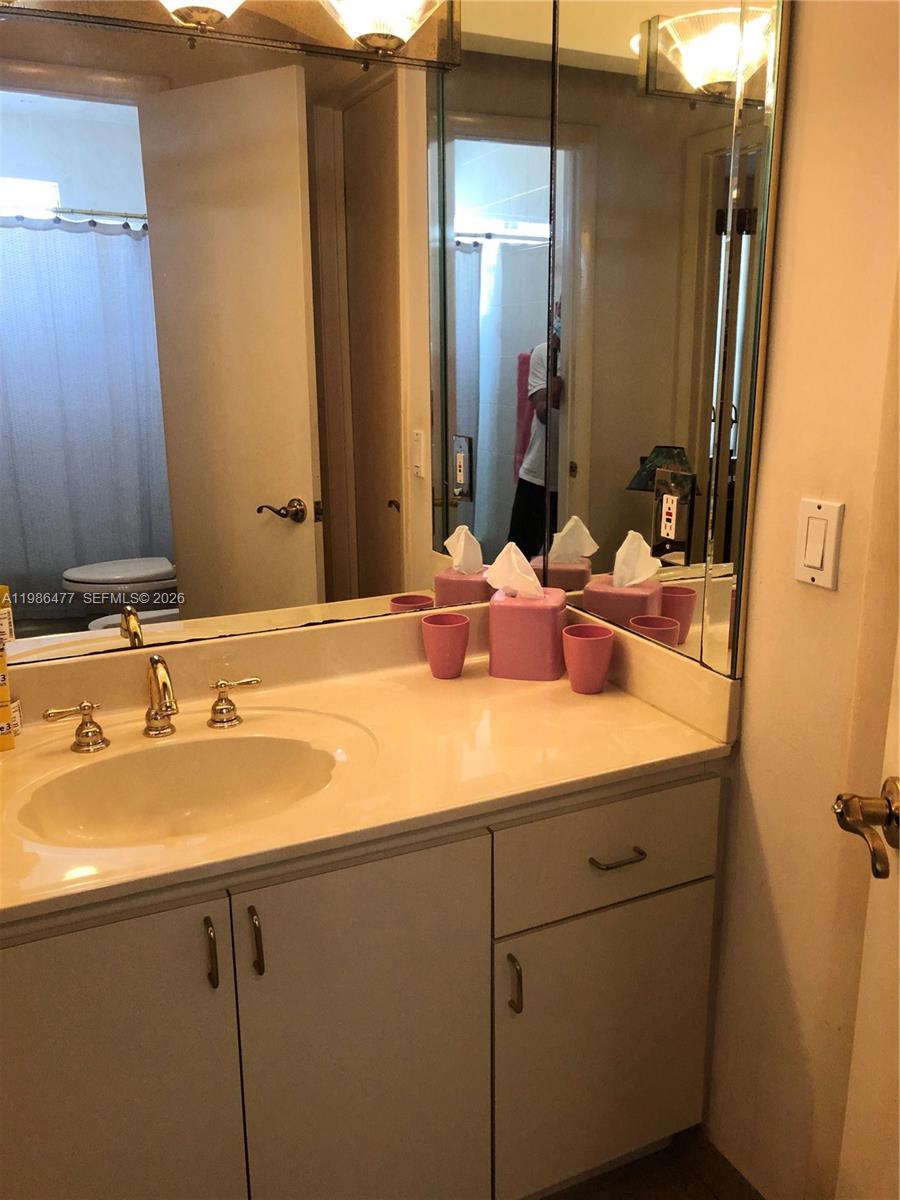 ESSEX VILLAGE - Residential