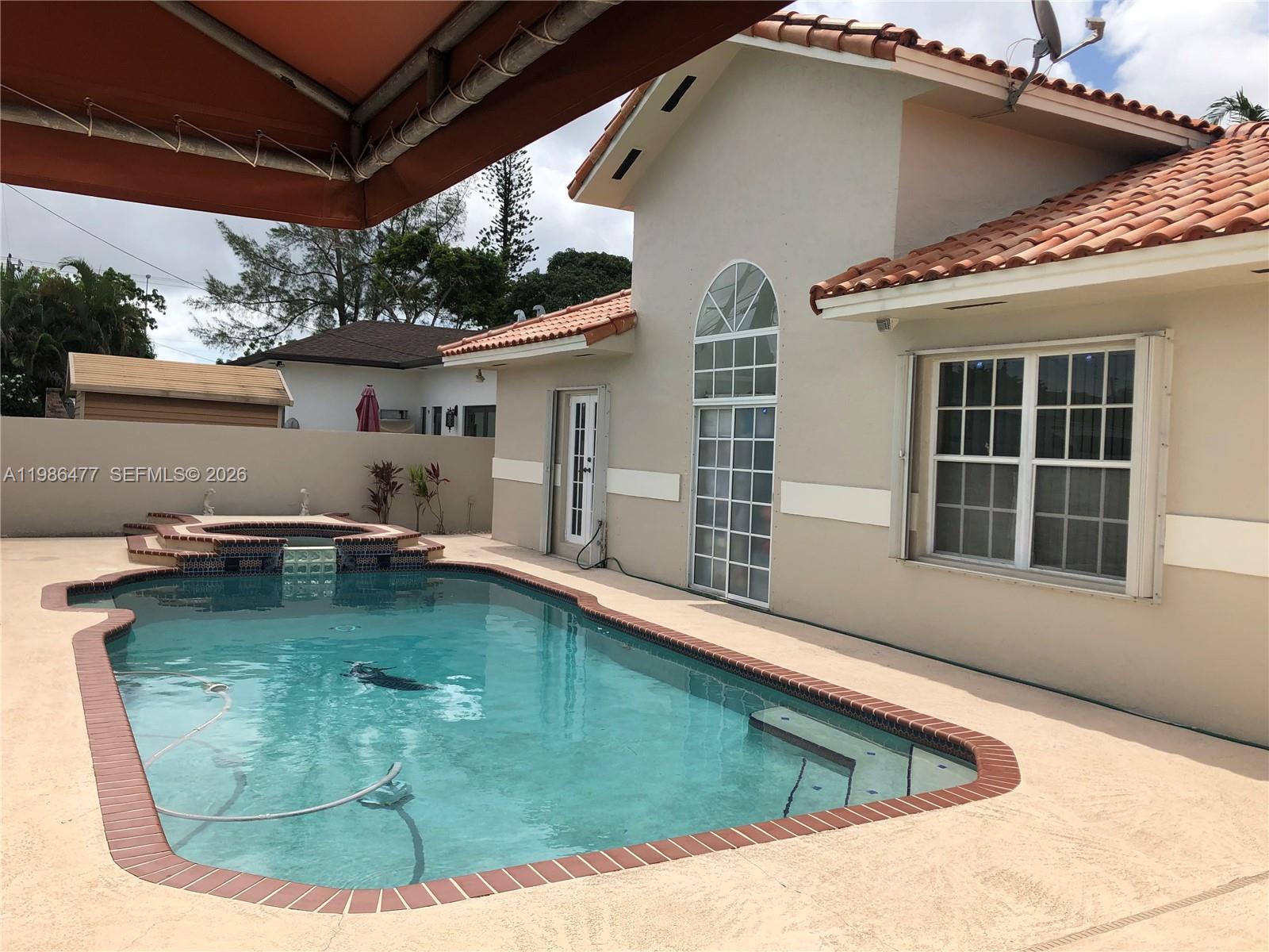 ESSEX VILLAGE - Residential