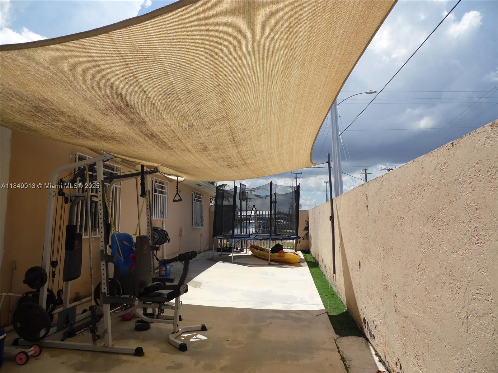 SAN GERMAN SU8 - Residential