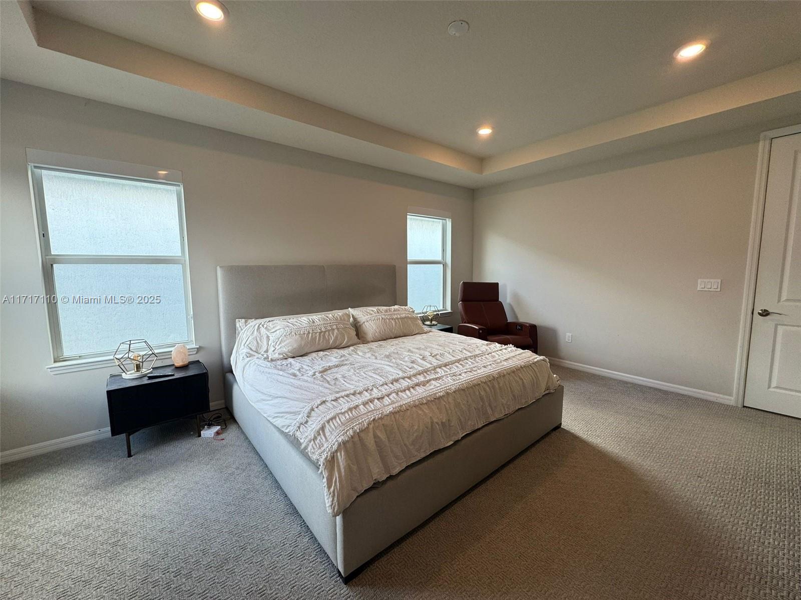 HILLCREST COUNTRY CLUB SO - Residential