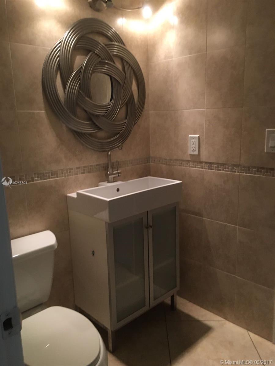 GRANDE MARQUIS CONDO - Residential Lease