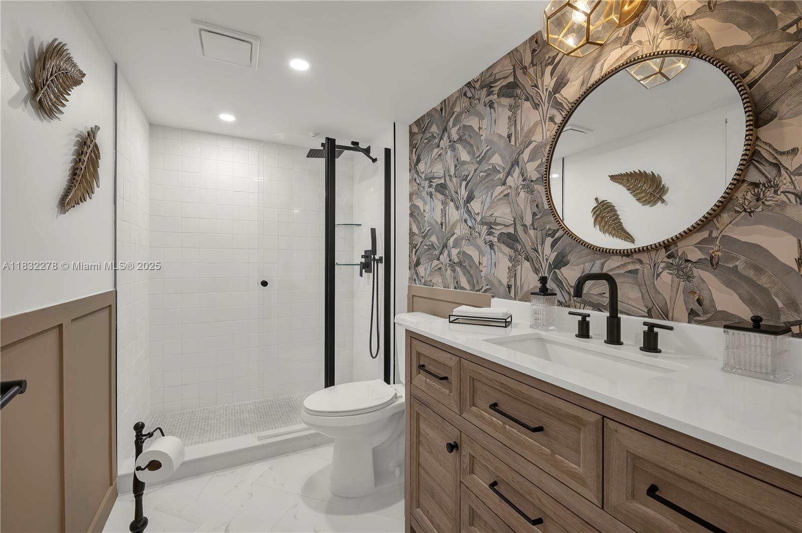 PLYMOUTH AT CENTURY VILLA - Residential