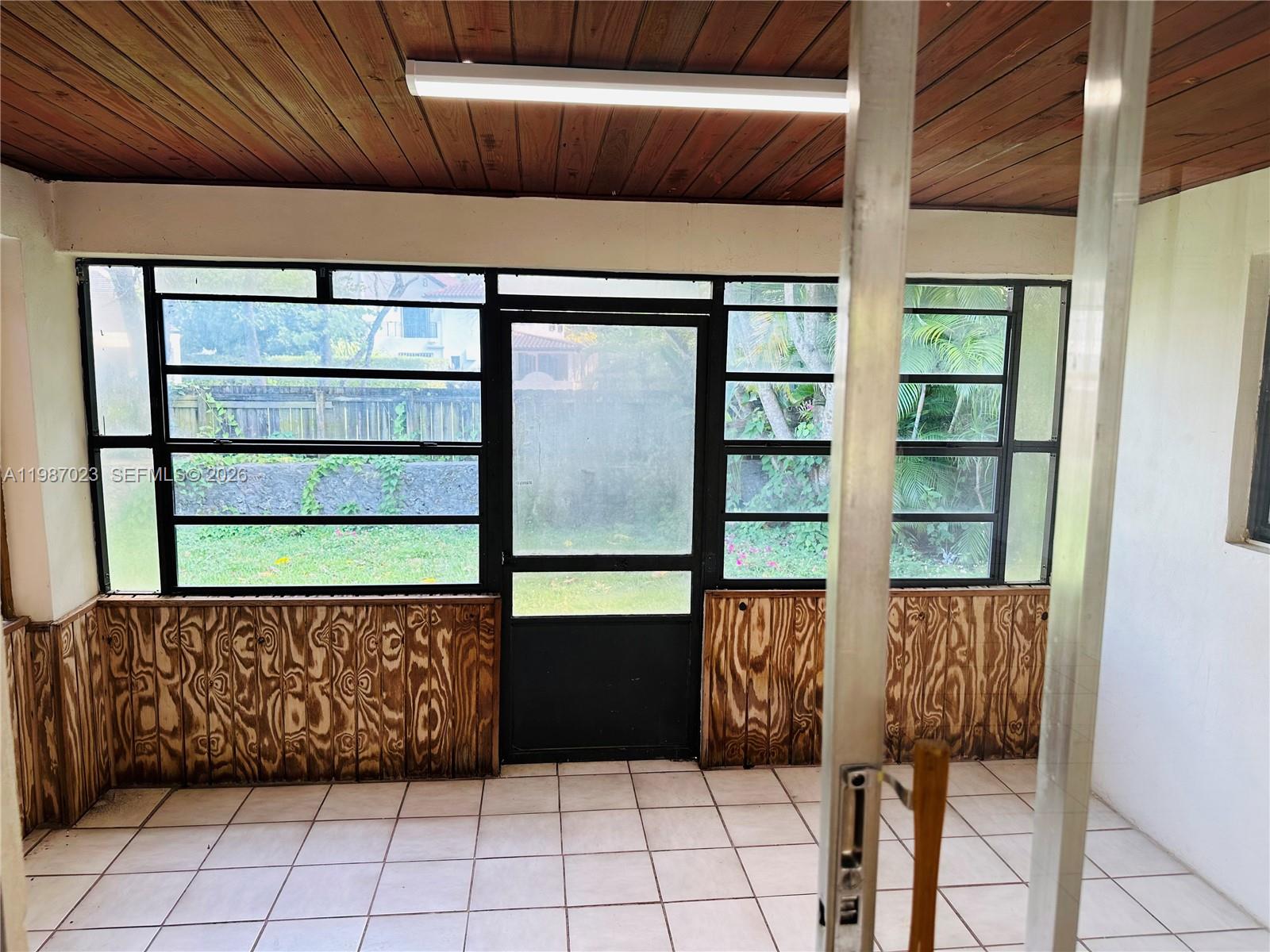 Breezeswept Manor - Residential Lease