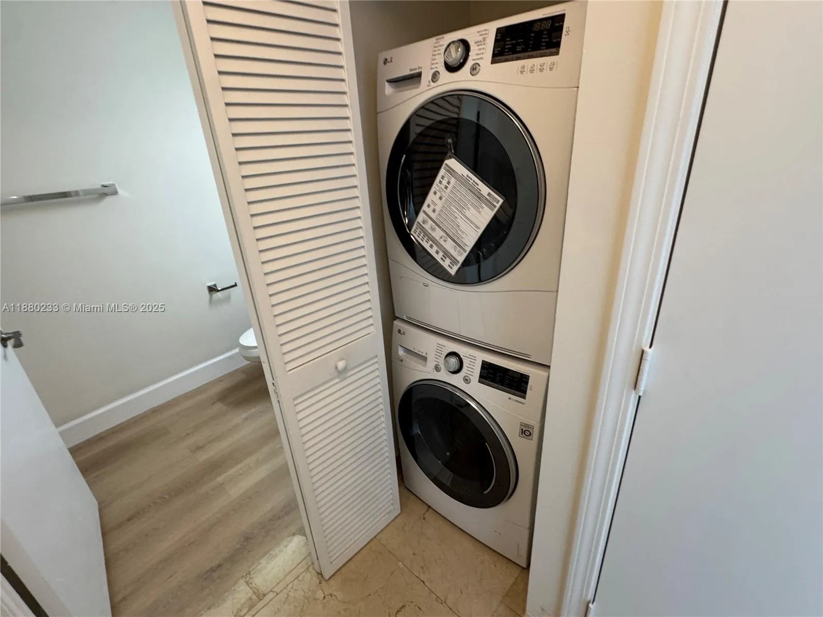 Miami, Florida 33137, United States, 1 Bedroom Bedrooms, ,2 BathroomsBathrooms,Residential,Active,212929