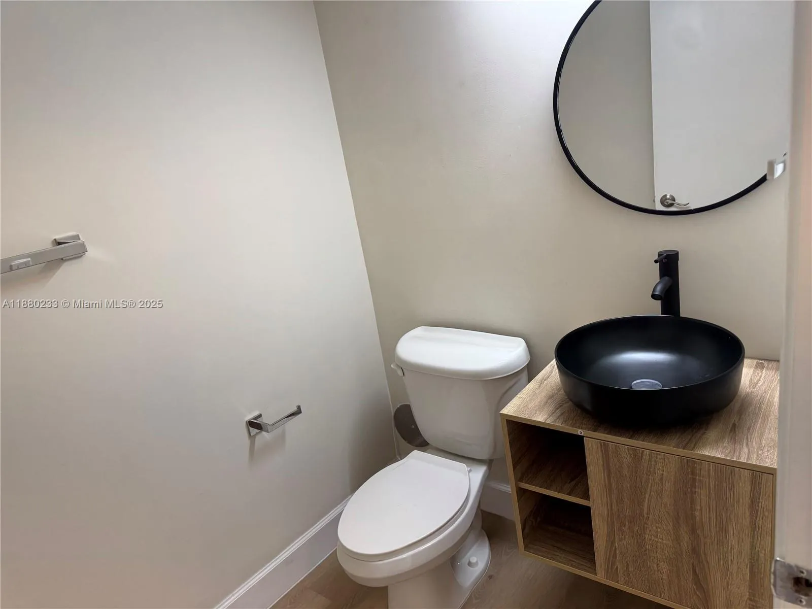 Miami, Florida 33137, United States, 1 Bedroom Bedrooms, ,2 BathroomsBathrooms,Residential,Active,212929