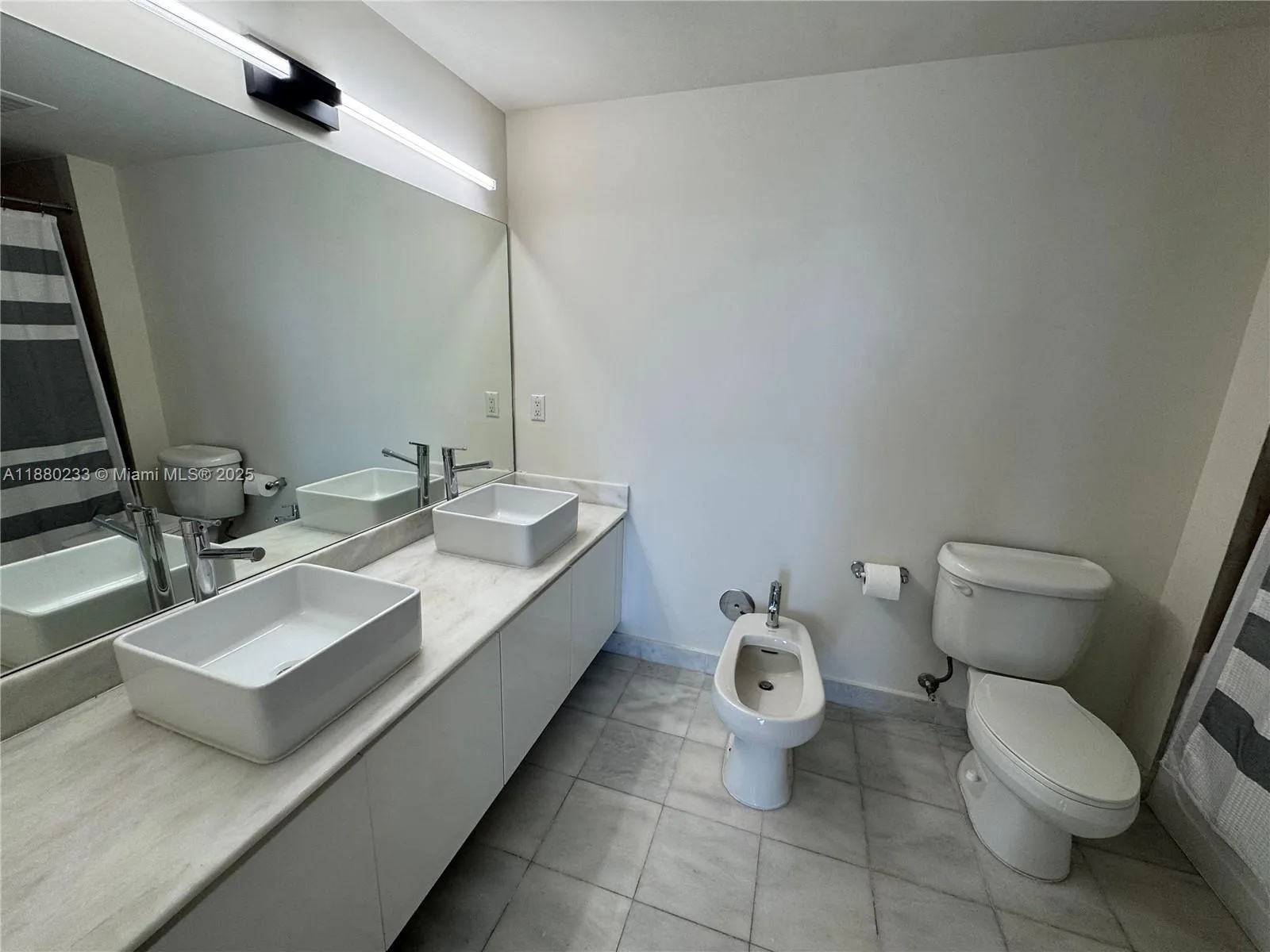 Miami, Florida 33137, United States, 1 Bedroom Bedrooms, ,2 BathroomsBathrooms,Residential,Active,212929