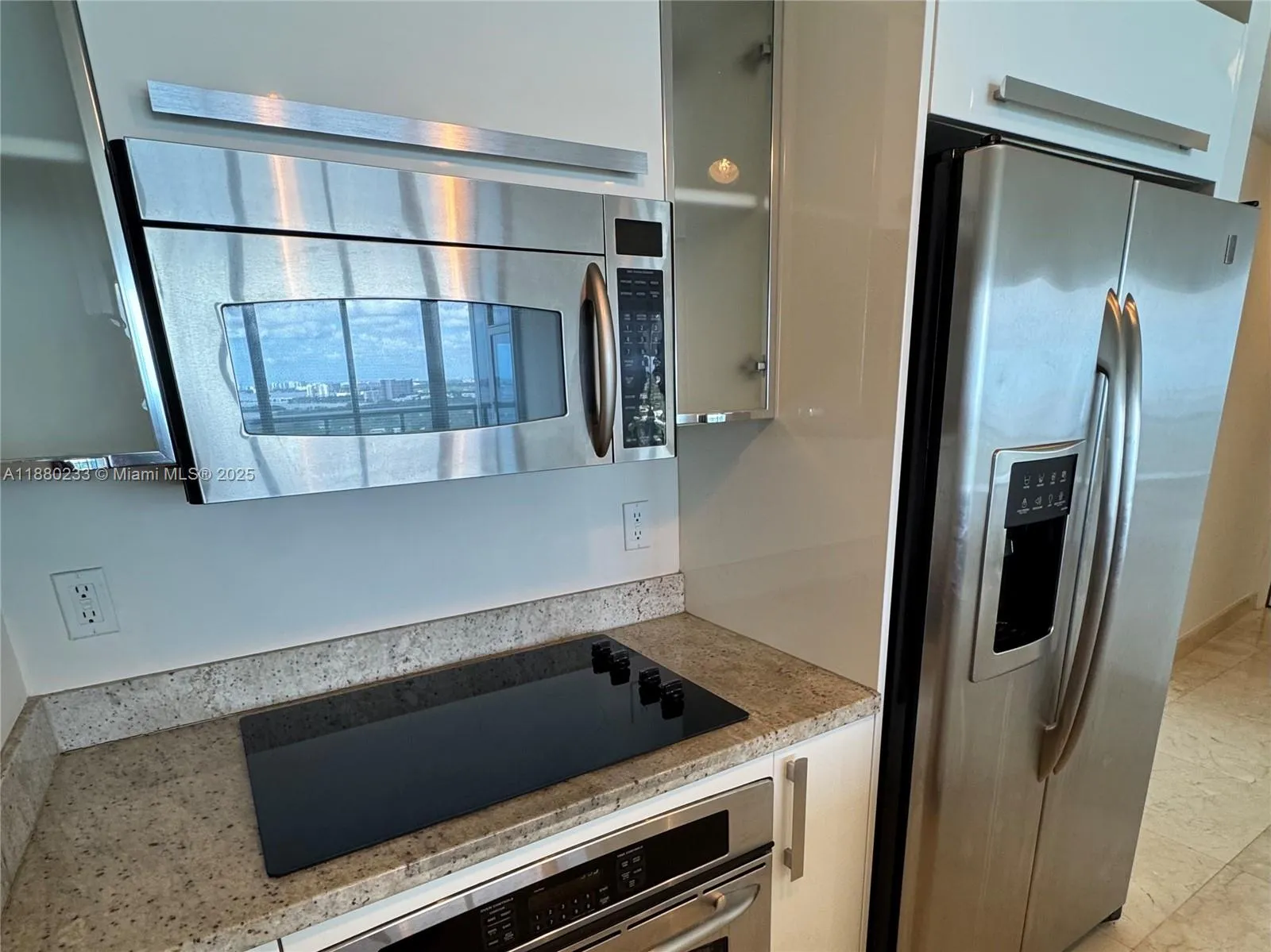 Miami, Florida 33137, United States, 1 Bedroom Bedrooms, ,2 BathroomsBathrooms,Residential,Active,212929