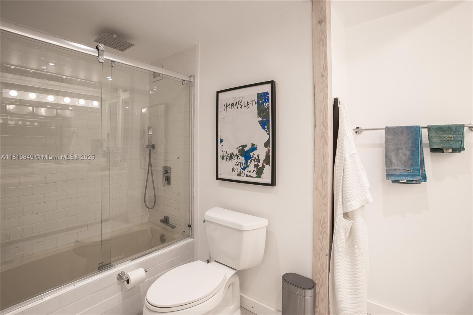 CRICKET CLUB CONDO - Residential