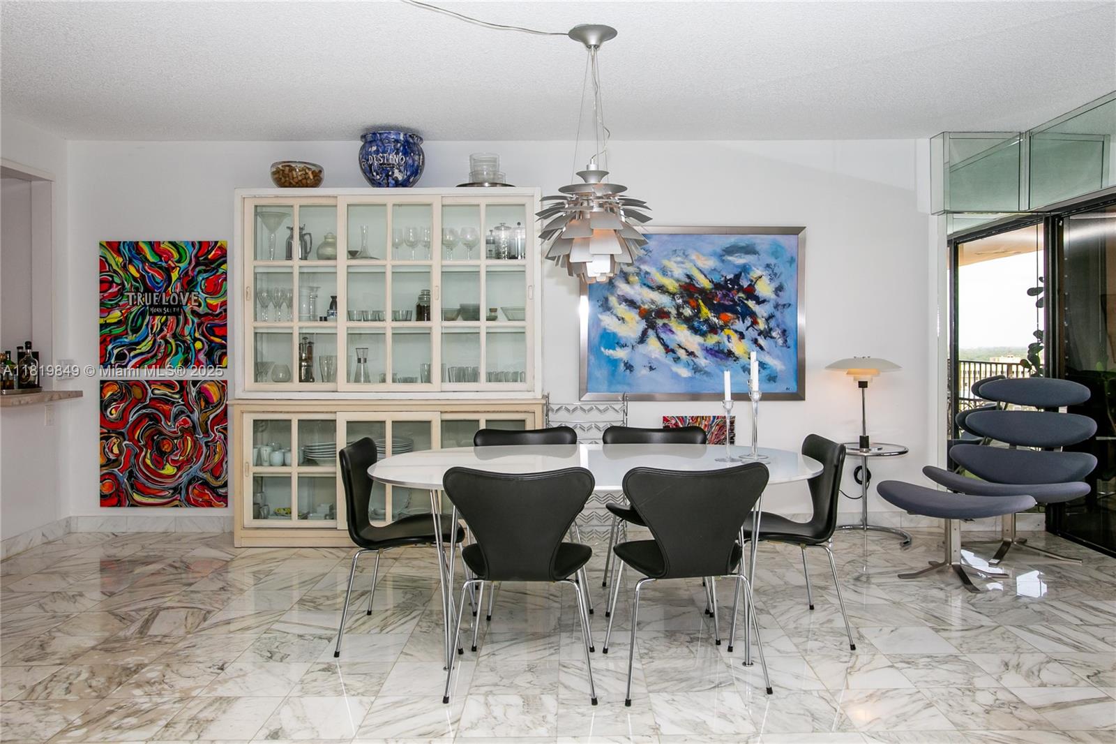 CRICKET CLUB CONDO - Residential