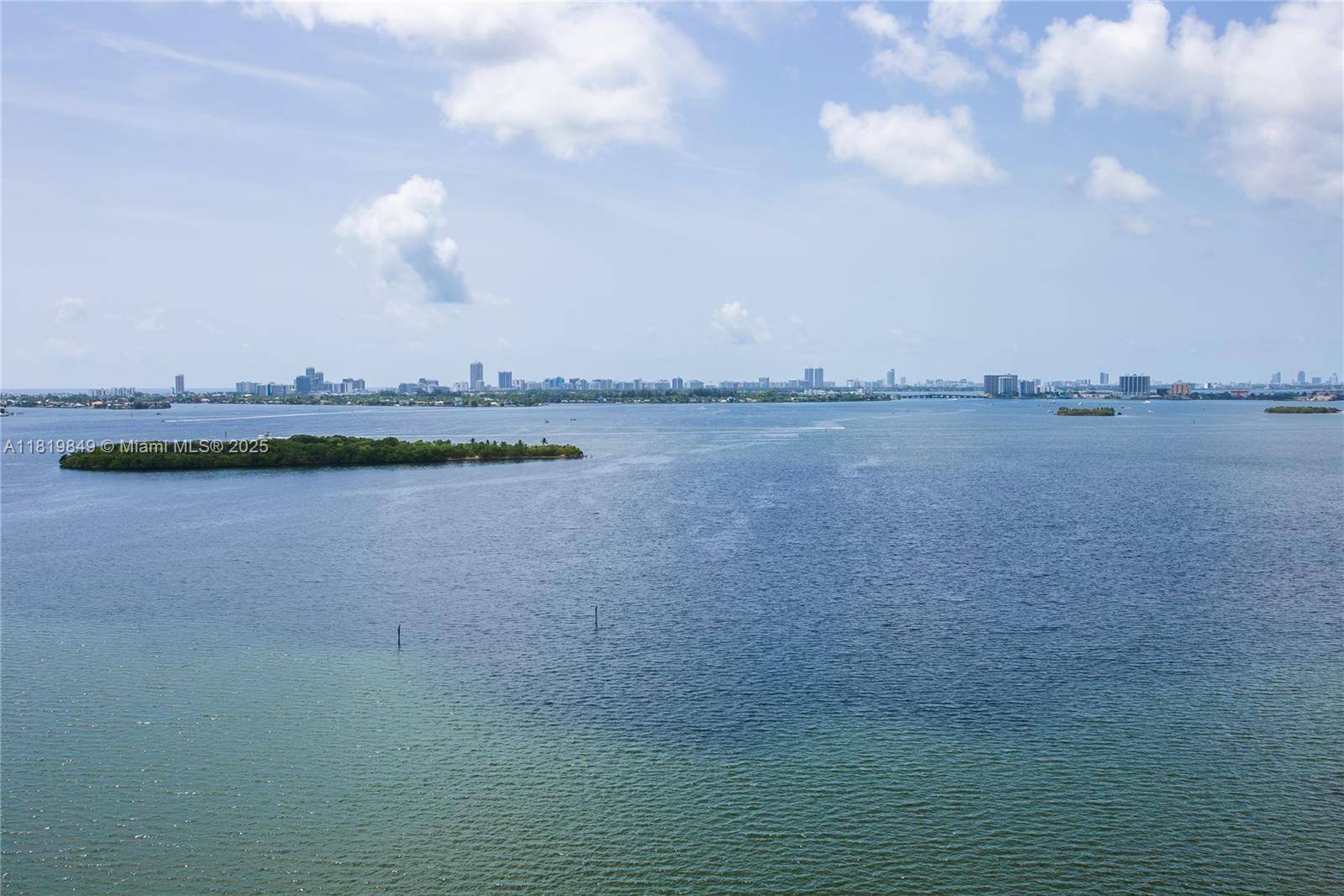 CRICKET CLUB CONDO - Residential