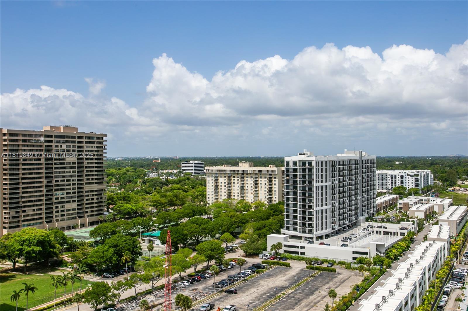 CRICKET CLUB CONDO - Residential