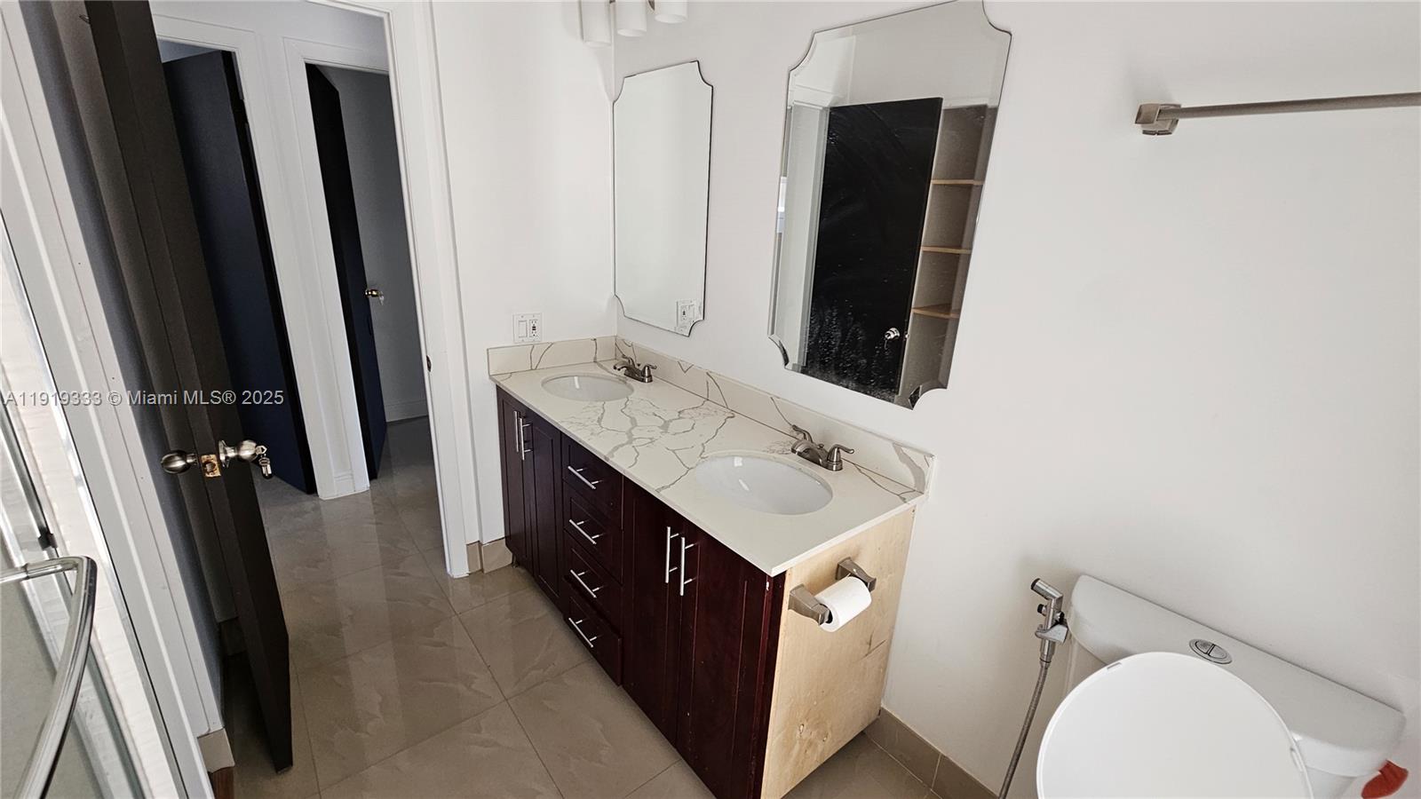 ARROWHEAD GOLF & TENNIS C - Residential Lease