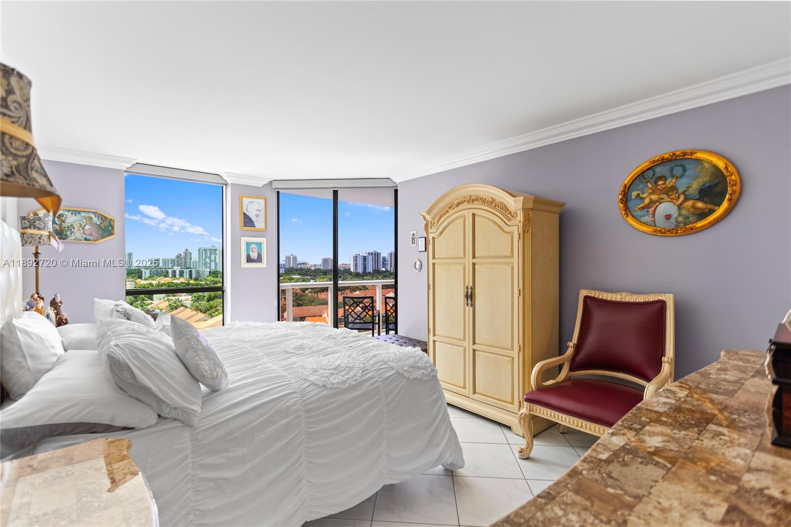 HARBOR TWS AT THE WATERWA - Residential