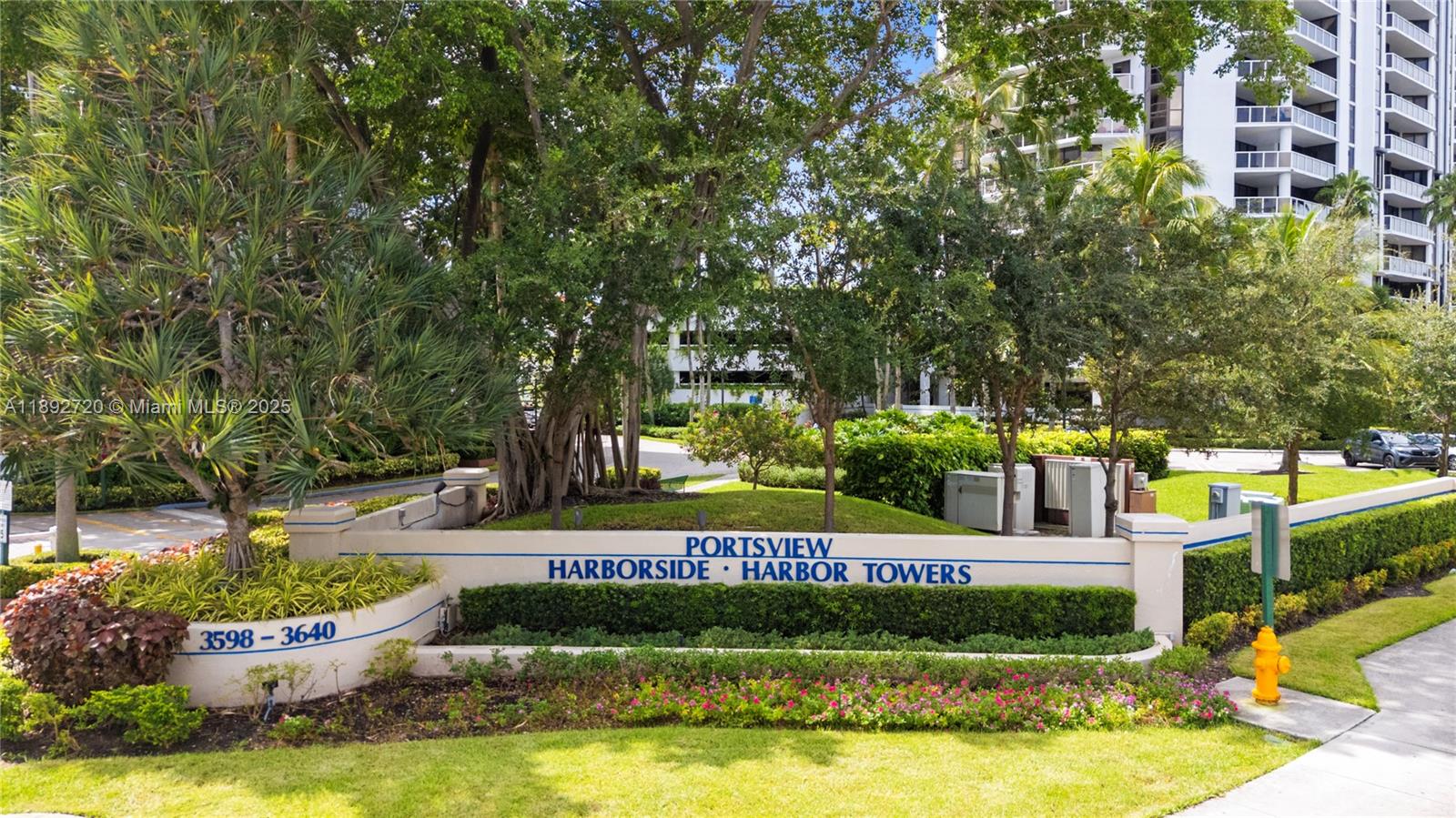 HARBOR TWS AT THE WATERWA - Residential
