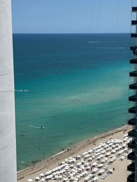 TRUMP ROYALE CONDO - Residential