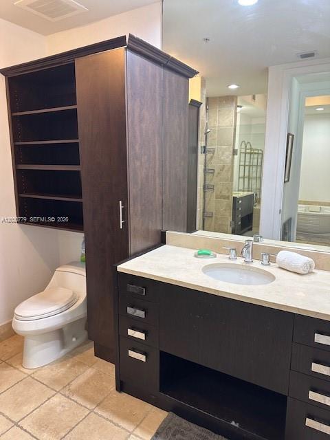 TRUMP ROYALE CONDO - Residential