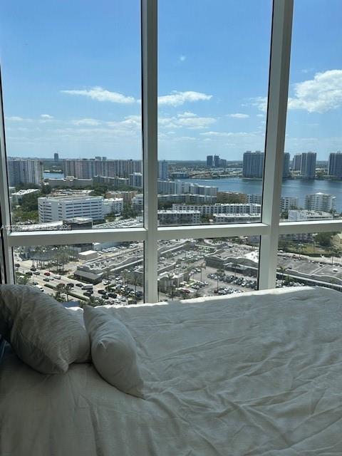 TRUMP ROYALE CONDO - Residential