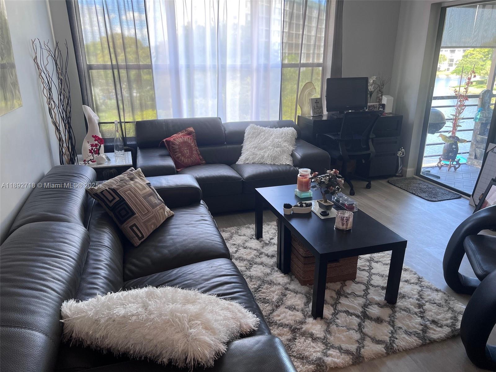 CYPRESS BEND I-A CONDO - Residential