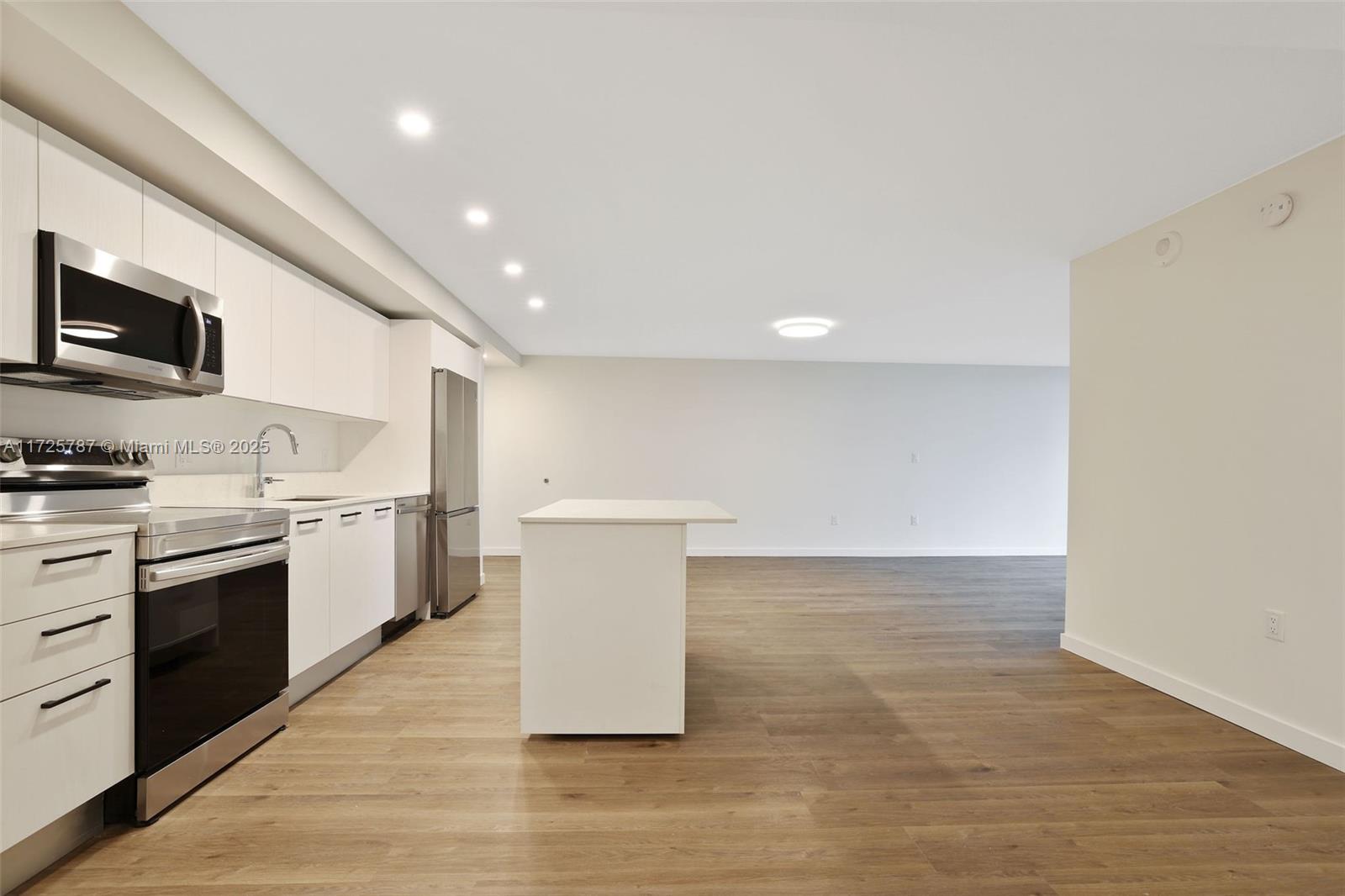 Flamingo Point - Residential Lease