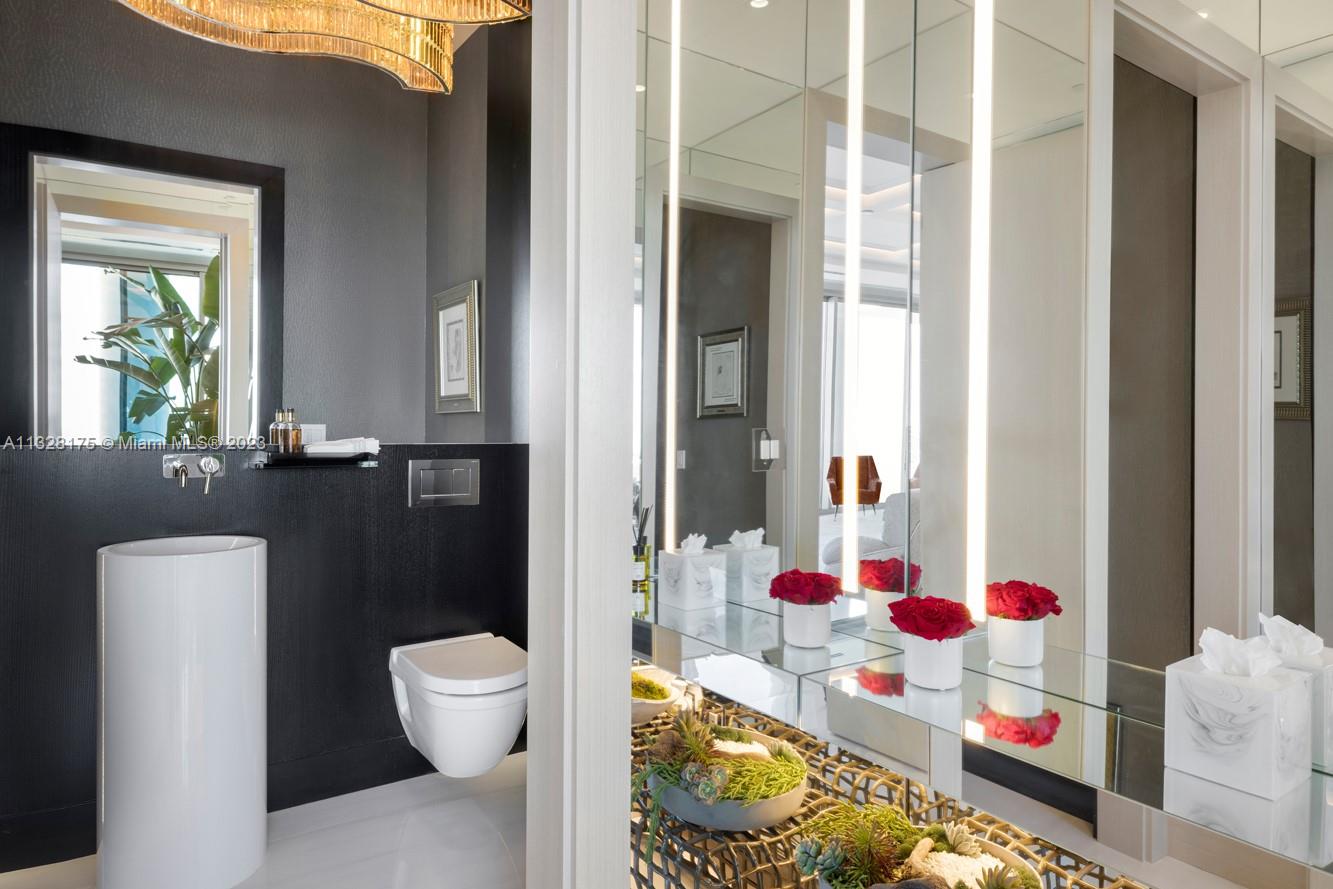 OCEANA BAL HARBOUR CONDO - Residential