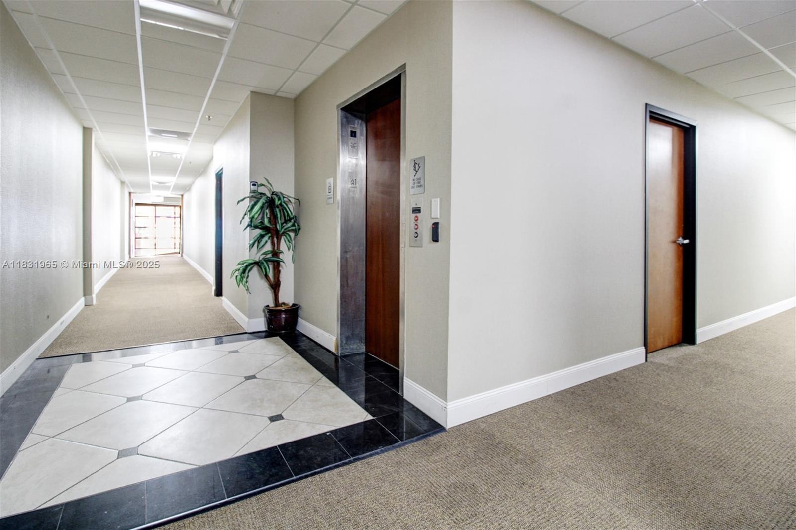 895 SW 30th Ave
