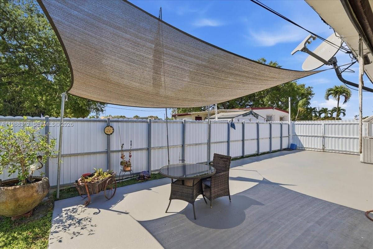 THE TROPICS AMD - Residential