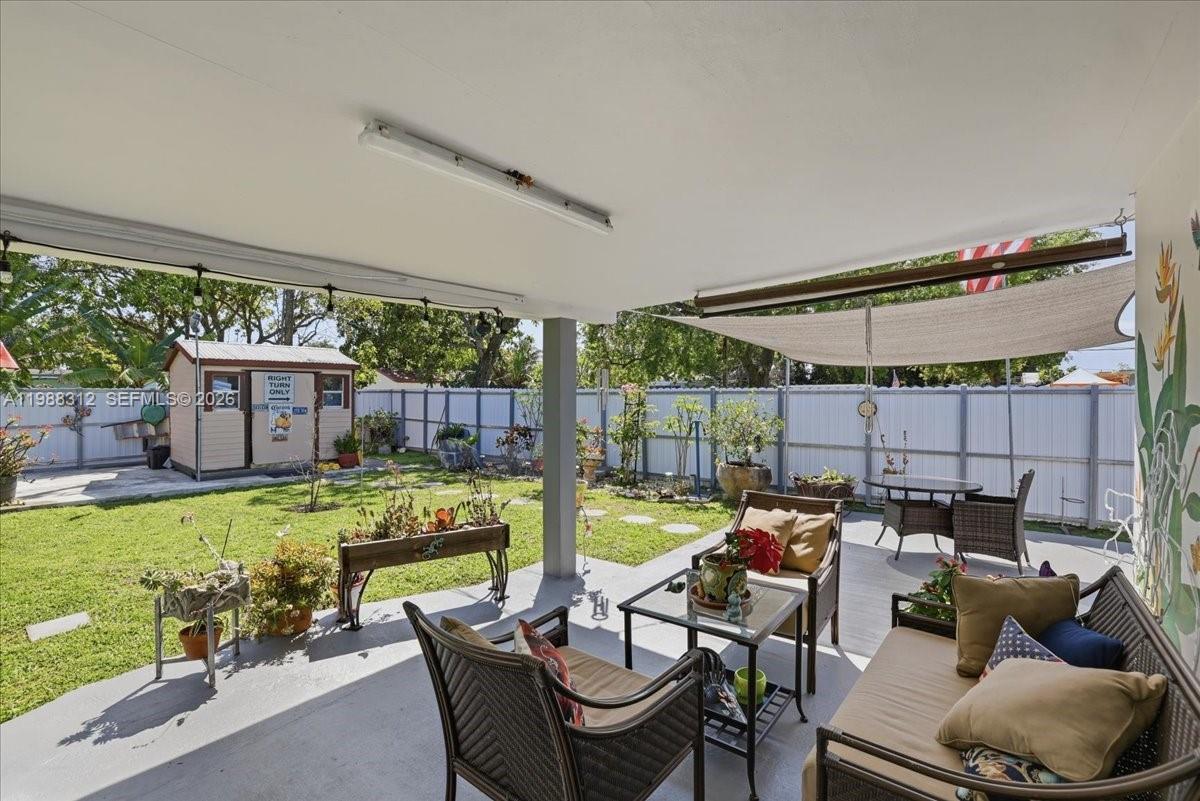 THE TROPICS AMD - Residential