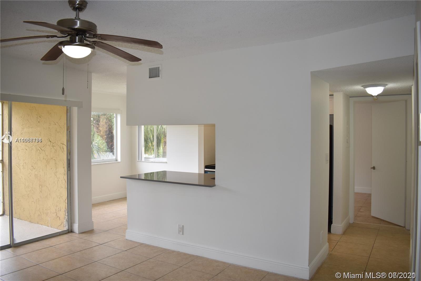 LEXINGTON ON THE GREEN CO - Residential Lease